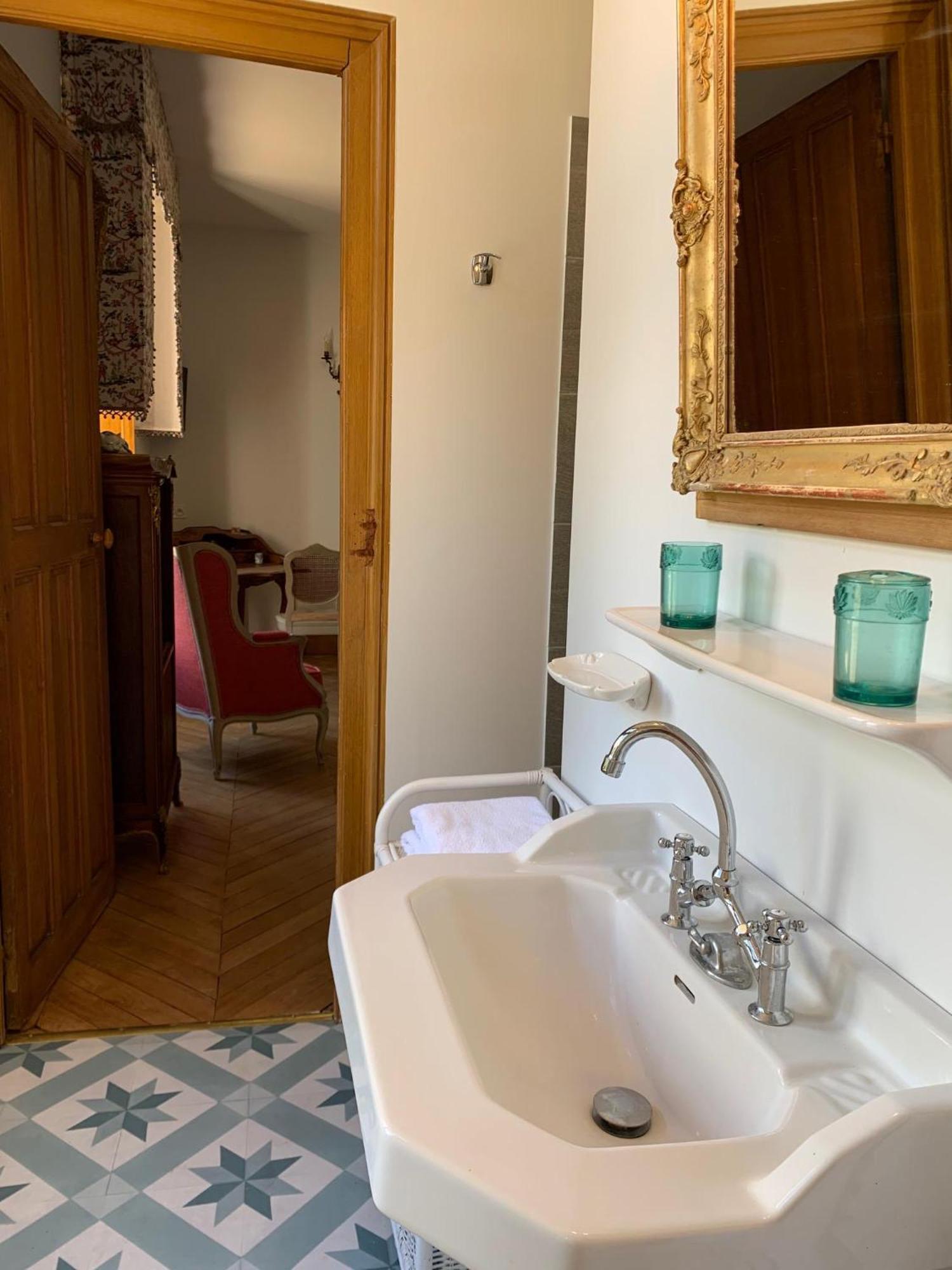 L'Abeaupiniere Bed & Breakfast Reboursin Rom bilde