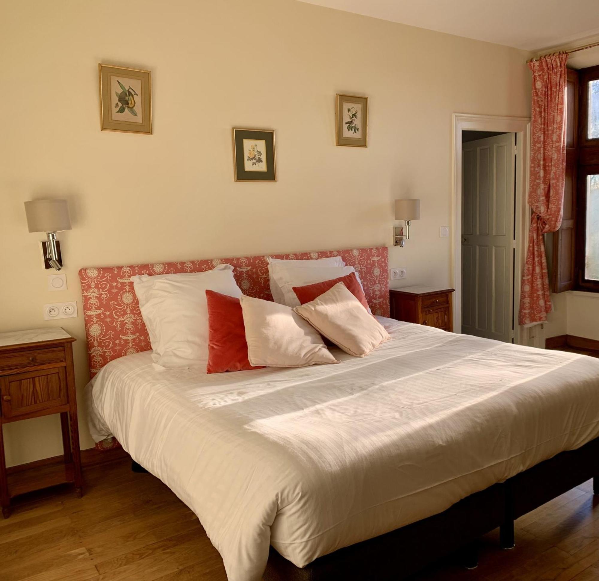 L'Abeaupiniere Bed & Breakfast Reboursin Rom bilde